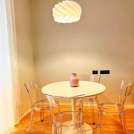 Dalla Pulin Apartment Genoa